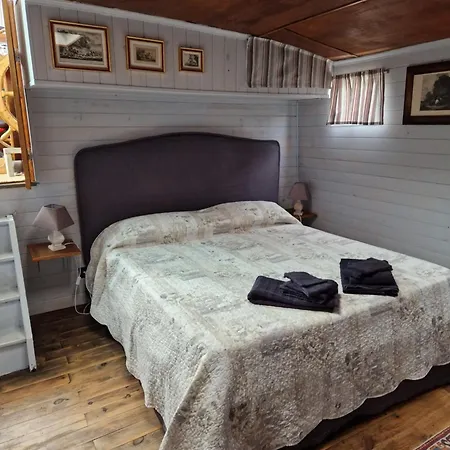 Peniche Gisele 1930 - Botel Dijon