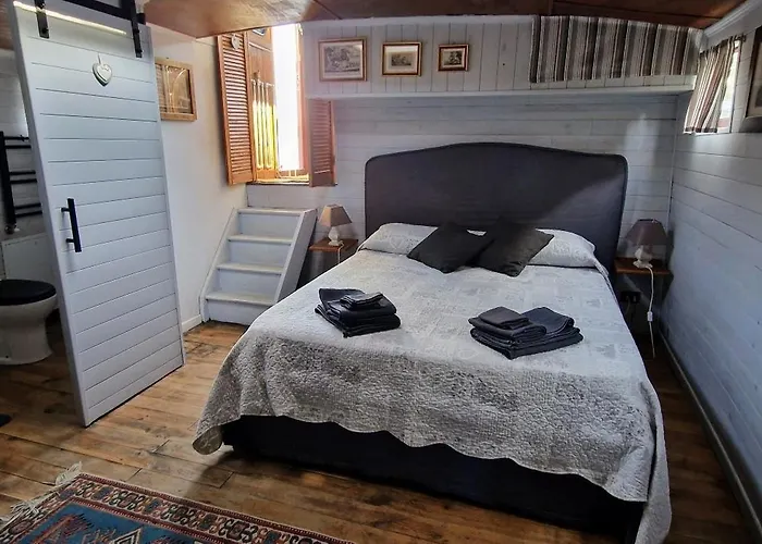 Botel Peniche Gisele 1930 - Dijon